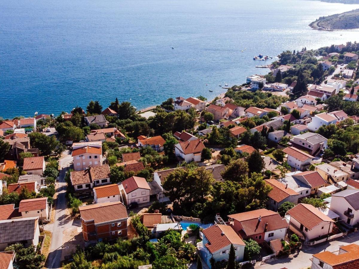 Beautiful Holiday Home With Private Pool, Nice Garden With Relax Area, Taverne 马斯莱尼察 外观 照片