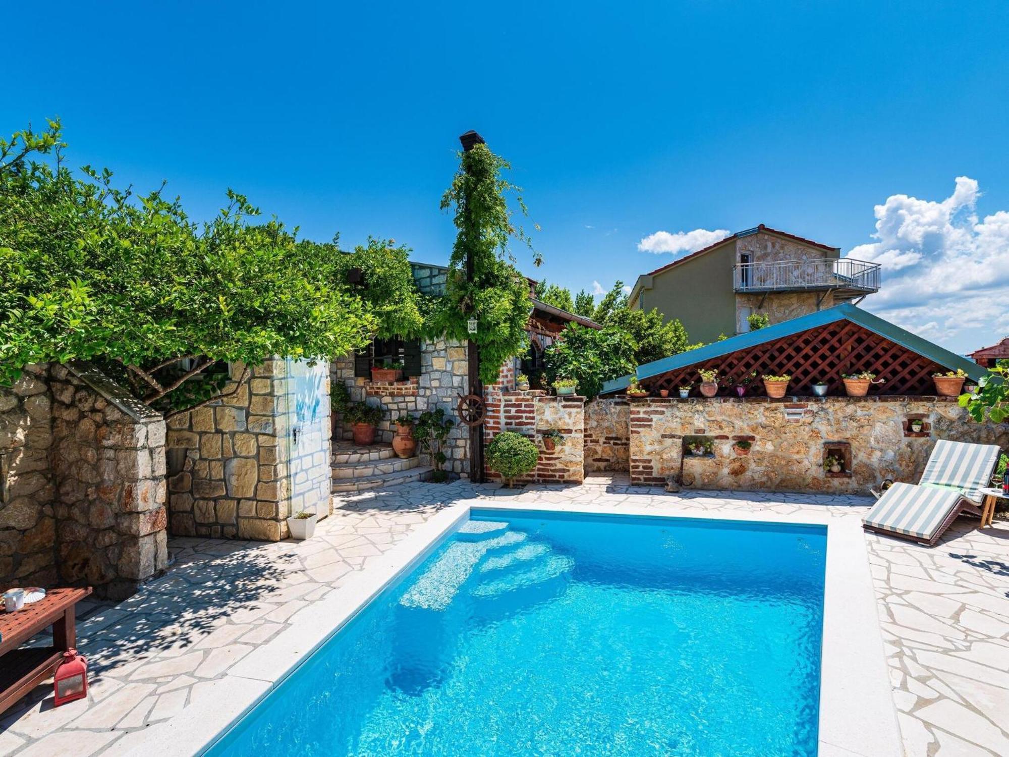 Beautiful Holiday Home With Private Pool, Nice Garden With Relax Area, Taverne 马斯莱尼察 外观 照片