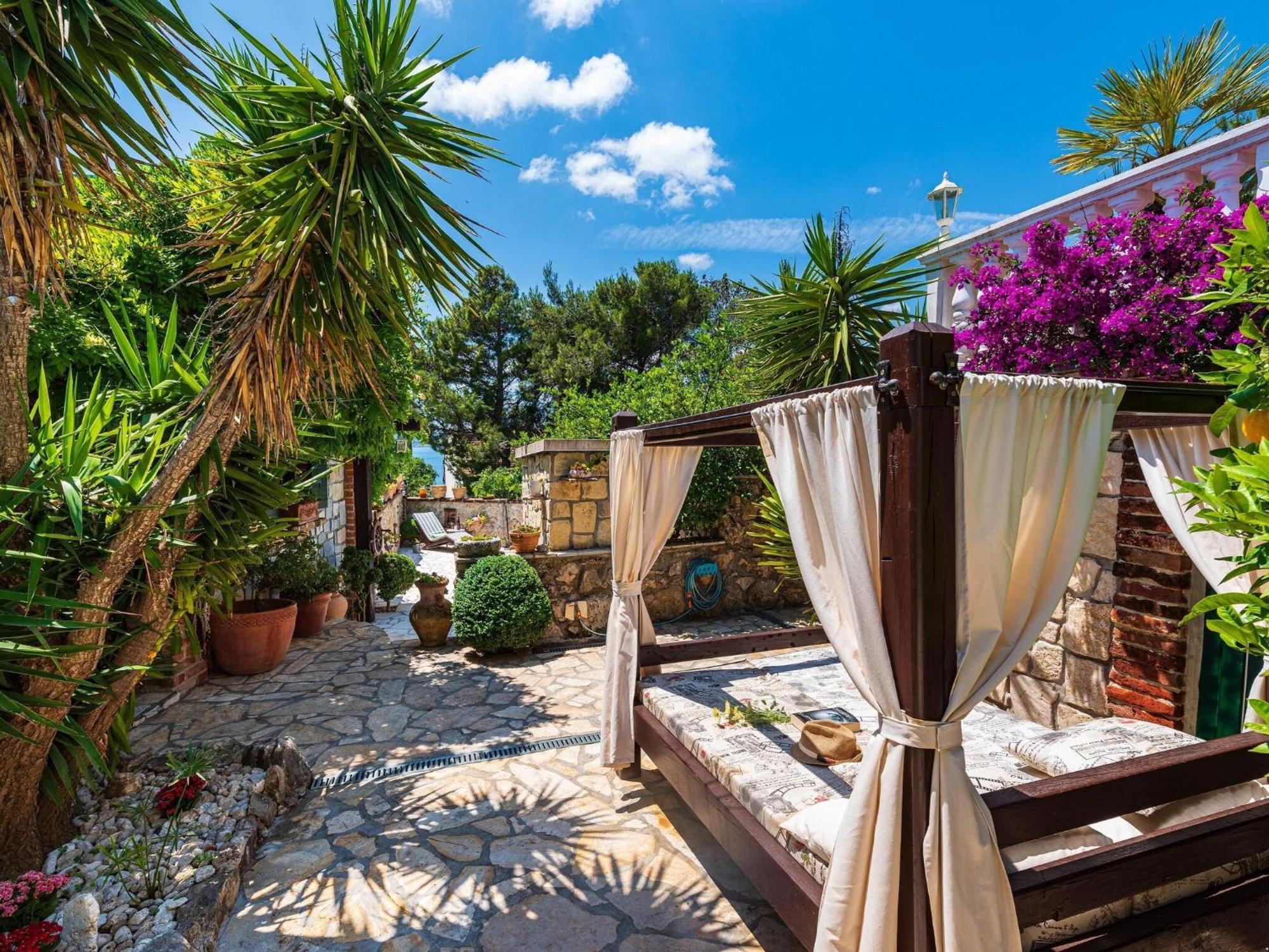 Beautiful Holiday Home With Private Pool, Nice Garden With Relax Area, Taverne 马斯莱尼察 外观 照片